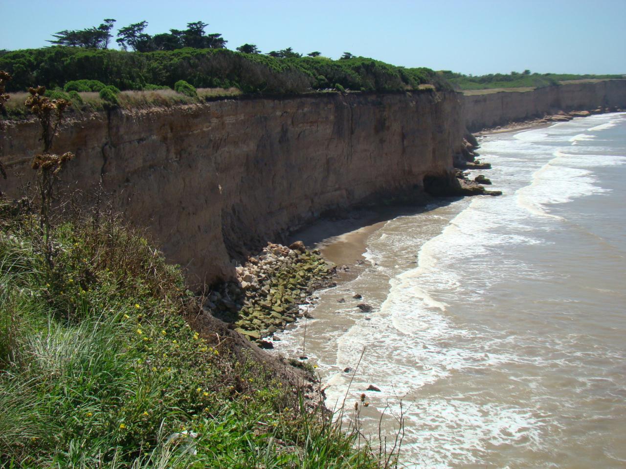 Barrancas del sistema Tandilia en Cabo Corrientes Mar del Plata